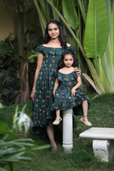 Mother & Daughters Seaside Pineapple Ruffles Combo